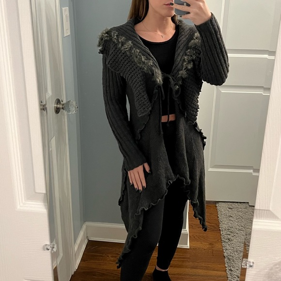 Cecico Sweaters - Cecico Knit Cardigan w/ Fur Trim